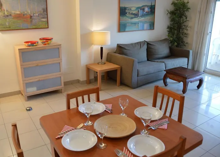 Estartit Park Apartment